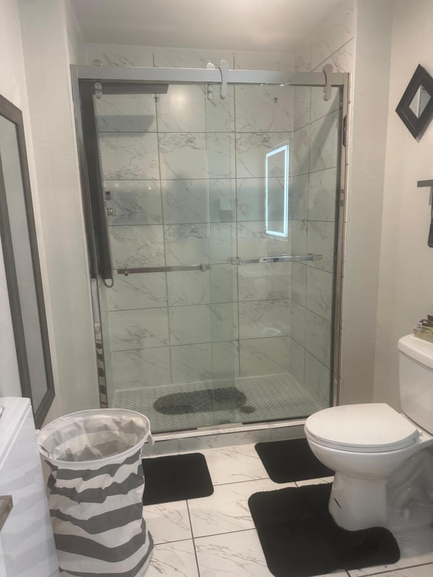 6 Min To Deep Ellum Apartment Dallas Luaran gambar