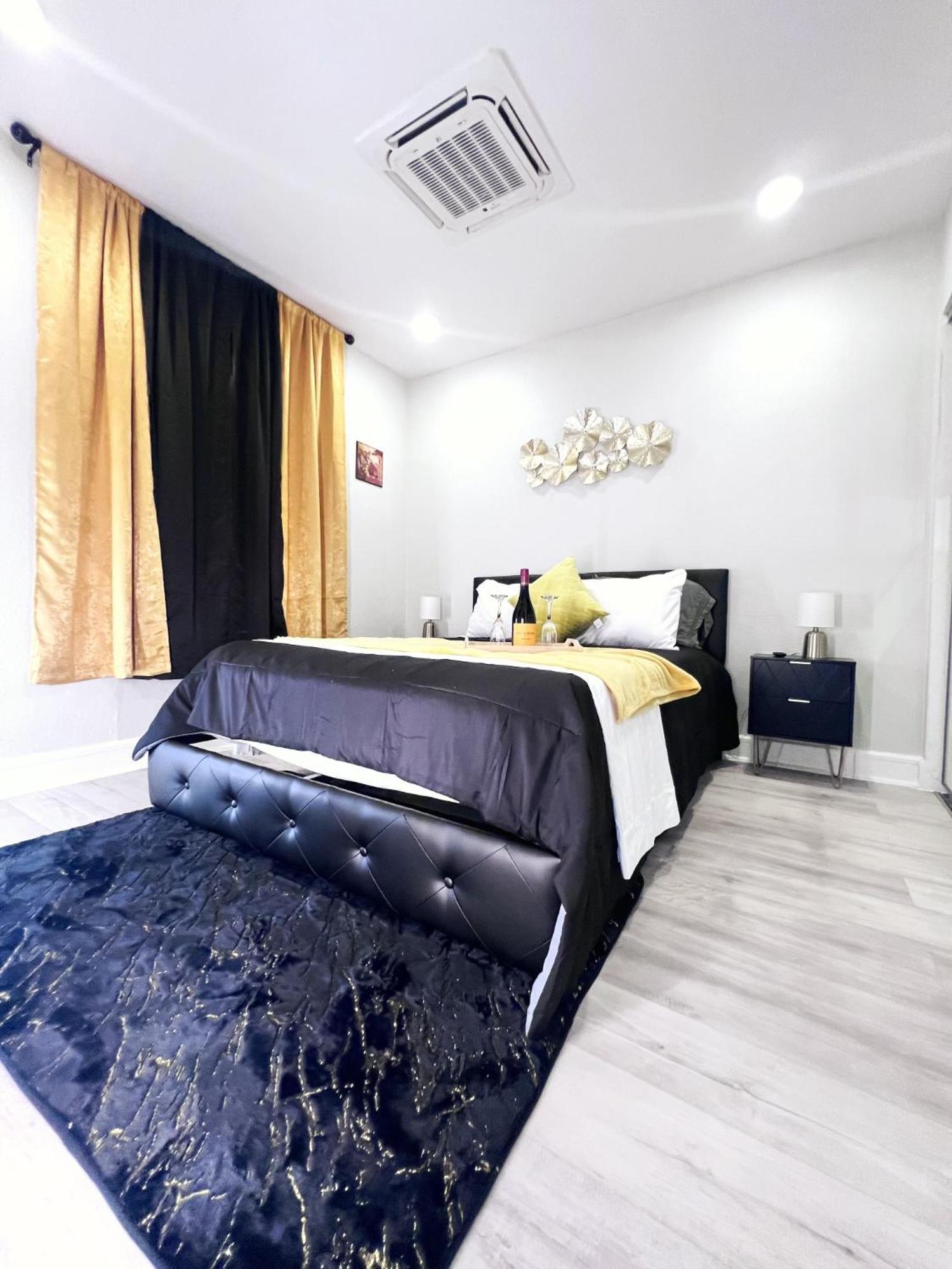 6 Min To Deep Ellum Apartment Dallas Luaran gambar