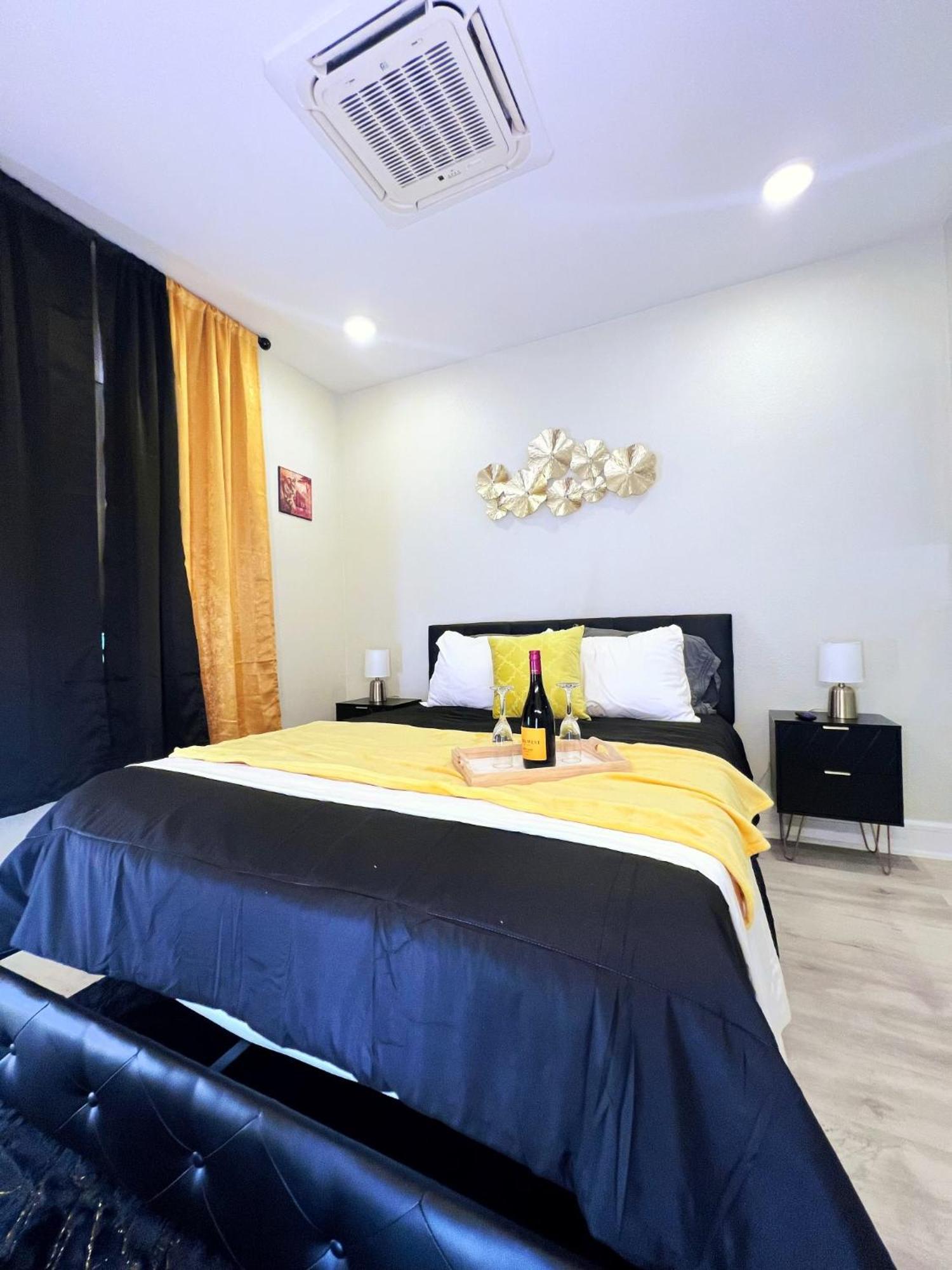 6 Min To Deep Ellum Apartment Dallas Luaran gambar