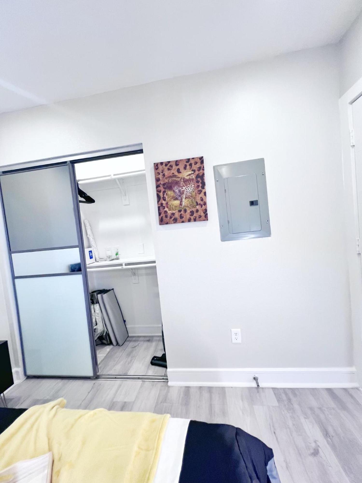 6 Min To Deep Ellum Apartment Dallas Luaran gambar